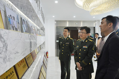 浙江省公安消防总队政委梁云红一行到王力能诚调研