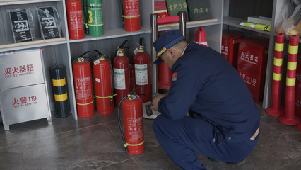 绥化市消防救援支队开展灭火器专项抽查工作，筑牢消防安全防线