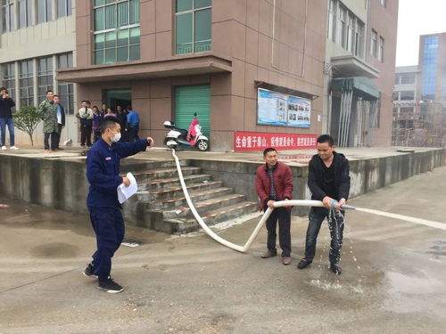 消防安全无小事 新干县消防救援大队深入振升箱包厂等单位开展“一警六员”实操实训